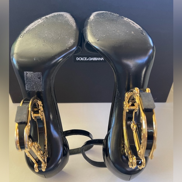 Authentic Dolce & Gabbana Keira Baroque
DG Heel Sandal. - Picture 4 of 5